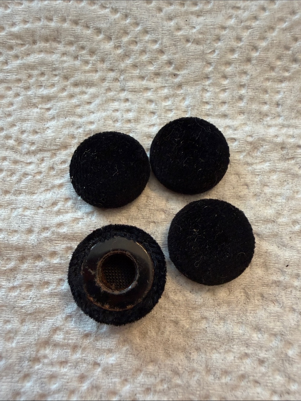 Set of 4 Black Fabric-Covered Buttons - MEDIUM